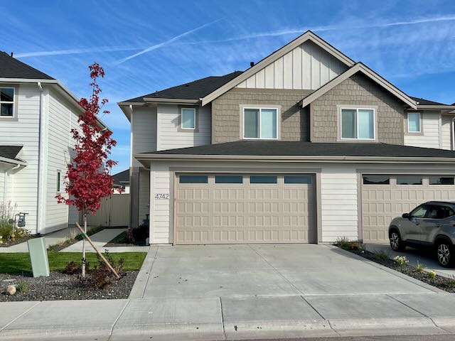 4734 West Riva Capri Street